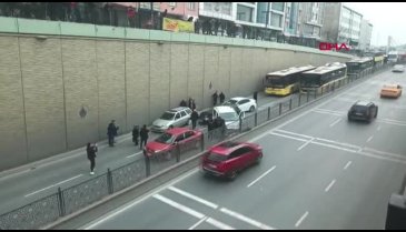 İstanbul'da zincirleme kaza!