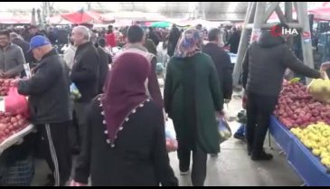 Aksaray'da semt pazarlarında hareketlilik yaşanıyor