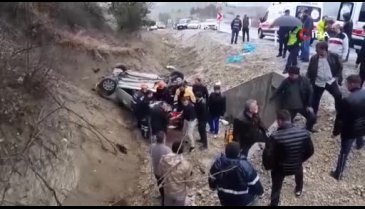 Bolu'da otomobil şarampole uçtu! 3 yaralı