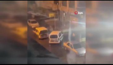 Ankara'da kargosunu teslim alamayan şahıs PTT şubesinin camlarını kırdı