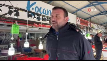 Balıkesir'de balık tezgahlarında fiyatlar uygun, satışlar durgun