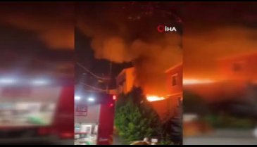 İstanbul'da bir ev alev alev yandı