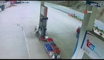 Artvin'de gazeteciler kaza yaptı: 1 ölü, 1 yaralı