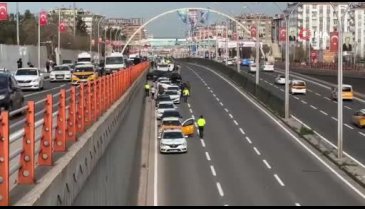 Diyarbakır'da zincirleme trafik kazasında 4 kişi yaralandı