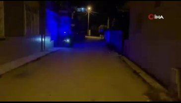 Burdur'da bir genç üvey babasını bıçakla yaraladı