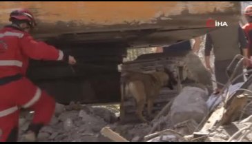 Ankara'da bina yıkımı sırasında göçük!