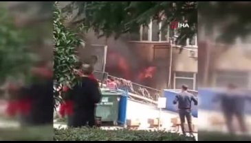 16 katlı binada yangın! Mahsur kalanlar var