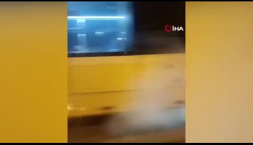 İstanbul'da seyir halindeki otobüsten dumanlar yükseldi