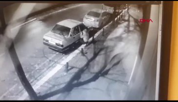 İstanbul'da park halindeki otomobilleri çalan şüpheliler yakalandı