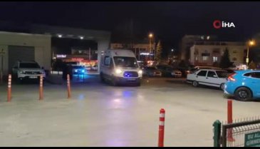 Bursa'da şehir turu attığı arkadaşını bıçakla ağır yaraladı