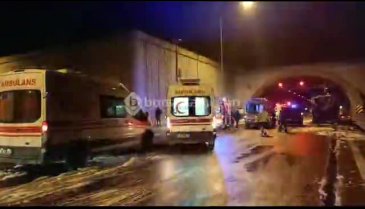 Bursa'da otobanda yolcu otobüsü alev alev yandı! -4