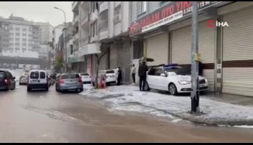 Gaziantep'te sağanak ve dolu yağışı hayatı olumsuz etkiledi