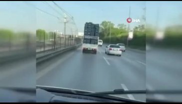 Bursa'da yine bir tehlikeli taşımacılık görüntüsü kamerada