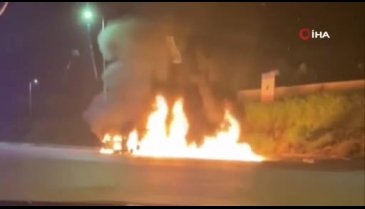 Bursa'da hafif ticari araç alev alev yandı!