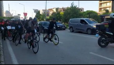 Nilüfer Kent Konseyi Bisiklet Grubu'ndan "Sessiz Sürüş"