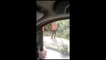 Bursa'da tır devrildi!