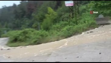 Gürsu ovasına ceviz büyüklüğünde dolu yağdı