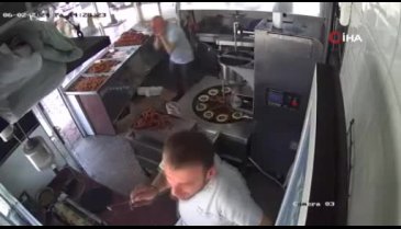 Hatay'daki patlamada yaşanan panik kamerada