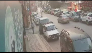 Bursa'da park halindeki otomobile çarpıp takla attı