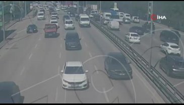 Bursa'da otomobili çekiciyle çaldılar