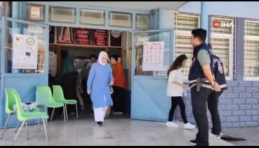Bursa'da 70 yaşında YKS sınavında ter döktü!