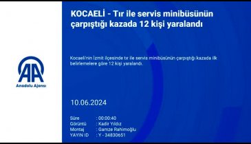 Kocaeli'de tır ile servis minibüsünün çarpıştı! 12 yaralı