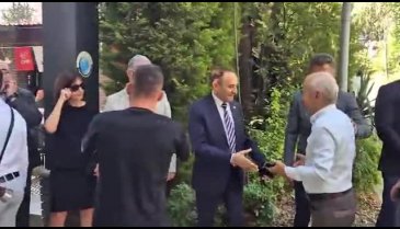 CHP Bursa'nın bayramlaşması renkli başladı