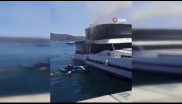 Bebek'te yat yangını: Kova ile müdahale ederek söndürmeye çalıştı