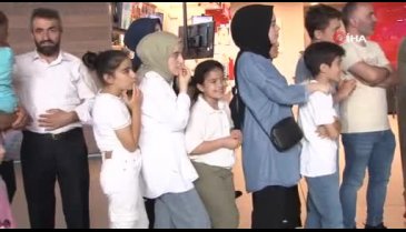 Hac ibadetini tamamlayan hacılar geri dönüş yaptı