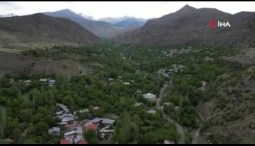 Erzurum'da kaya yüzeyindeki Atatürk silüeti görenleri şaşırtıyor