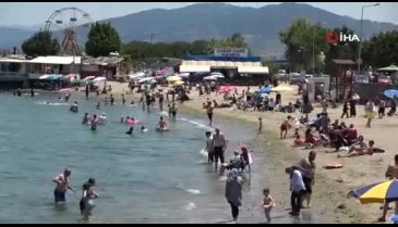 Bursa'da bayram tatilinin son gününde vatandaşlar sahillere akın etti