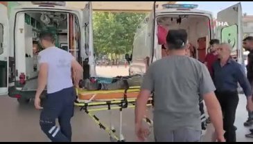 Bursa'da traktör kontrolden çıkarak devrildi! 1'i ağır 4 orman işçisi yaralandı