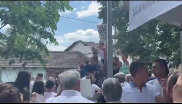 "İnegöl'de siyanüre ve altına hayır" eylemi