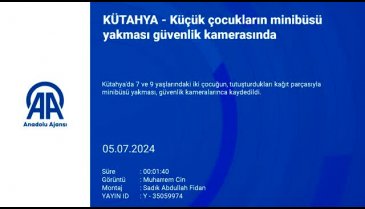 Kütahya'da iki çocuk minibüsü yaktı!