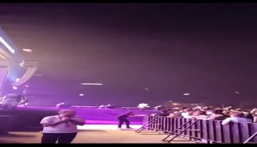 "Ne Mutlu Türküm Diyene" sözleri sonrası Bengü ile seyirciler arasında gerginlik!