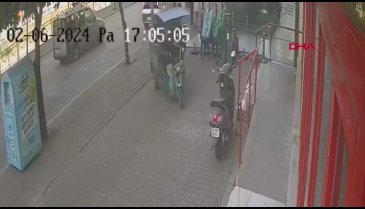 Her şey dahil hırsızlık! Motosikleti sahibiyle çaldılar