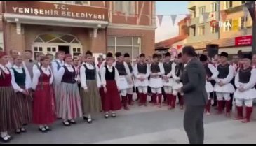 Letonyalı ve Makedon dansçılar Bursa'da sahne aldı