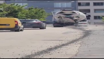 Bursa'da çimento dökerek ilerleyen kamyon tepki çekti!