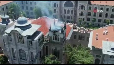 Sağlık Bilimleri Üniversitesi'nde yangın meydana geldi