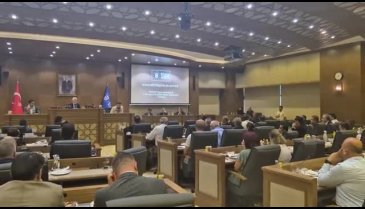 Bursa Büyükşehir Belediye Meclisi'nde gerginlik