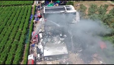 Bursa'da soğuk hava deposunda büyük yangın! -10