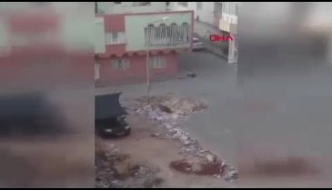 Mardin'de yeraltına indirilen elektrik hattı patladı
