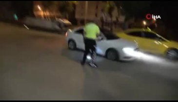 Bursa'da ölümüne kaçış kamerada: Polis lastiğe ateş etti