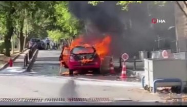 İstanbul'da seyir halindeki araç alev alev yandı!