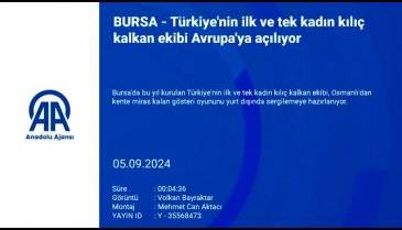 Bursa'da kurulan Türkiye'nin ilk ve tek kadın kılıç kalkan ekibi Avrupa'ya açılıyor