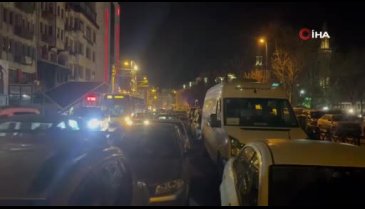 Yılın ilk sabah namazında binlerce vatandaş Ulucami'ye akın etti