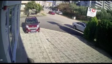 Bursa'da kafa kafaya çarpıştılar