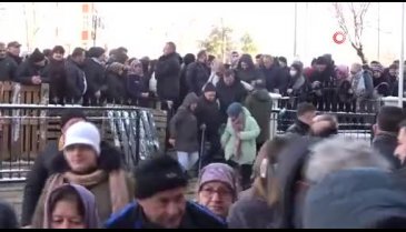 Bursa'da eksi 3 derecede ucuz alışveriş çılgınlığı