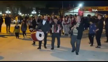 Rumeli ezgileriyle sahura uyandırdılar