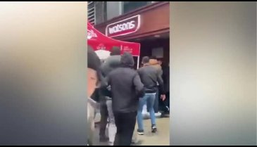 'İmamoğlu' standında kan aktı!